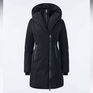 MACKAGE NAVY COAT,NEW WITH TAGS. KAY Down coat with Signature Mackage Collar
